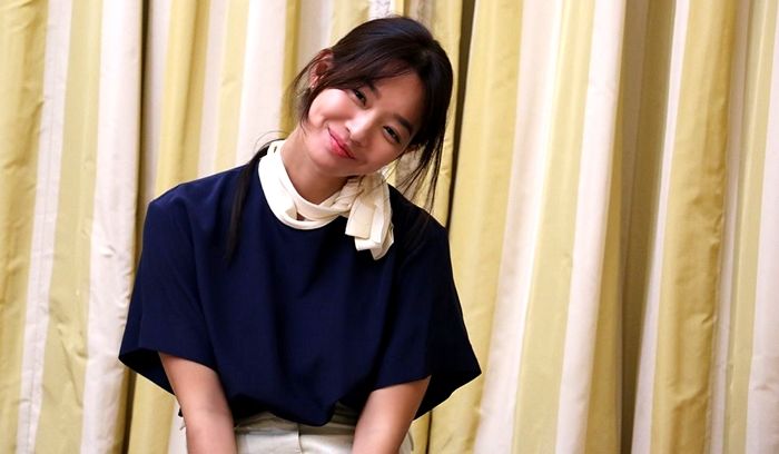 ‘비인두암 투병’ 남친 김우빈 옆에서 살뜰히 간호하는 ‘천사’ 신민아 근황