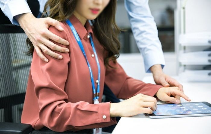 “성추행 후 ‘오빠 사랑해’ 복창 강요”···‘장자연 사건’ 이후 폭로 결심한 여배우의 고백