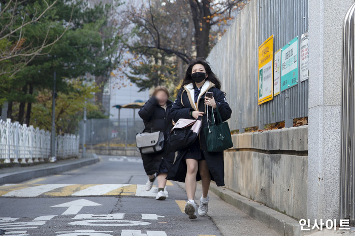 “여학생이 남학생보다 ‘공부’ 훨씬 잘한다”