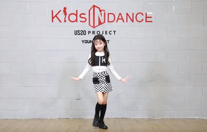 부쩍 길쭉해진 팔다리로 모모랜드 ‘I’m So Hot‘ 완벽 커버한 나하은