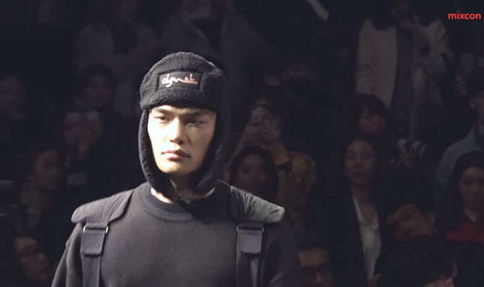 런웨이서 카리스마 넘치게 워킹하더니 퇴근 후 ‘치토스’로 변신한 ‘갭신갭왕’ 정혁