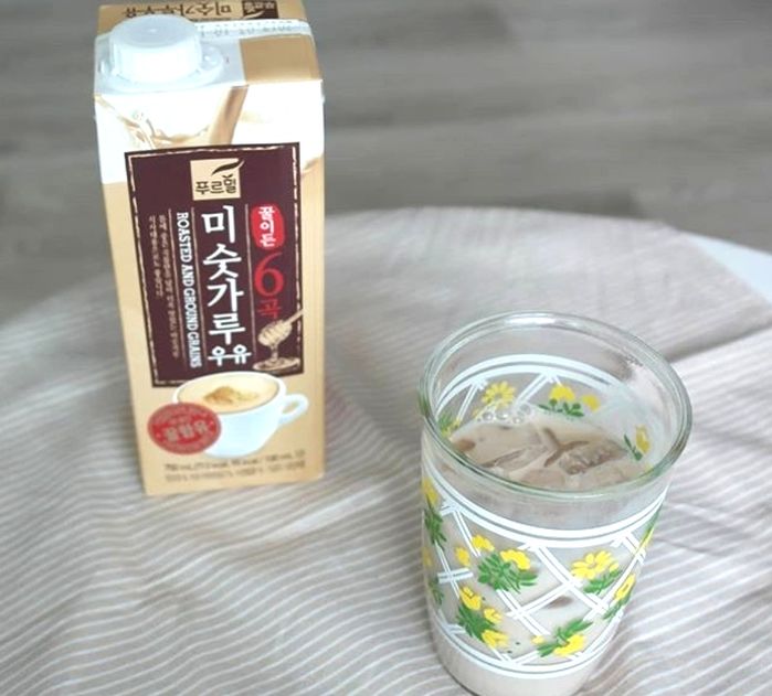 그냥 마셔도 맛있는데 죠리퐁 말아먹으면 ‘핵꿀맛’이라는 대용량 미숫가루 우유