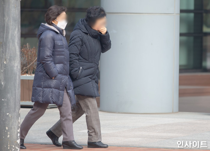 “다시 패딩 꺼내세요”···3월 마지막 날인 오늘(31일), 칼바람 불어 기온 뚝 떨어진다