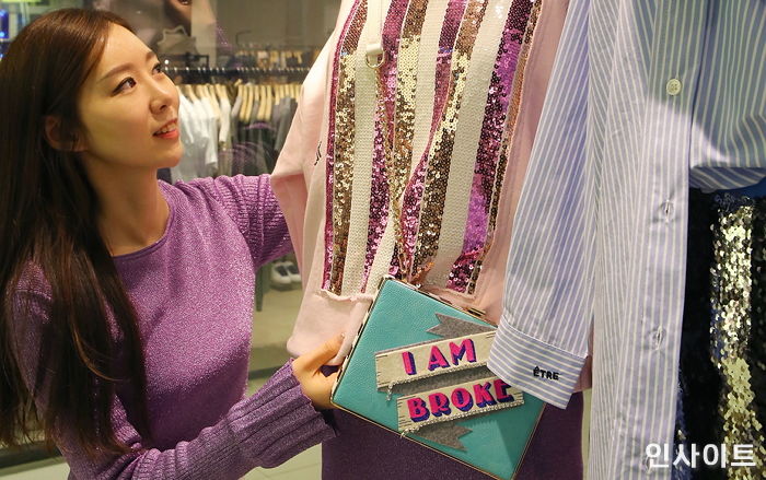 현대백화점, 마크제이콥스 등 할인 판매하는 ‘H-컨템포러리 페어’ 진행