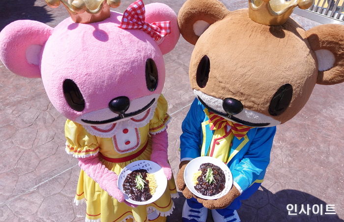 제주 ‘숨은 자장면 맛집’으로 꼽힌 신화테마파크 ‘바이트푸드코트’