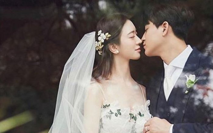 동화 속 한 장면 같은 어제자(6일) ‘레전드 얼짱’ 유혜주 결혼식 현장