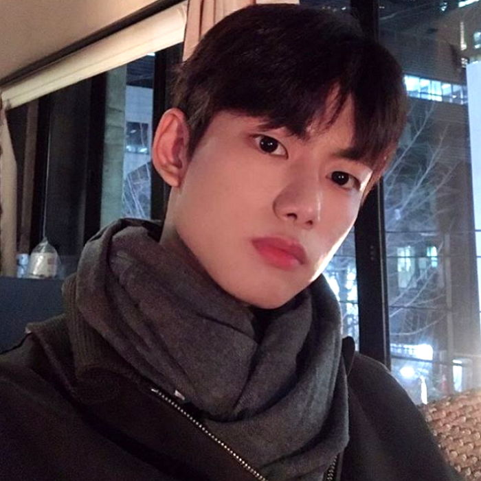 AOA 혜정과 뜨겁게 사랑 중인 ‘에이틴’ 류의현의 설레는 남친짤 11장