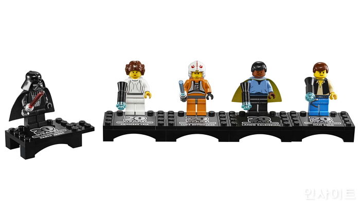 레고그룹, 스타워즈 시리즈 20주년 기념 특별 한정판 세트 선보인다