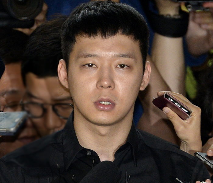 황하나 구속된 뒤 뜬금없이 ‘기자 회견’ 자청한 박유천