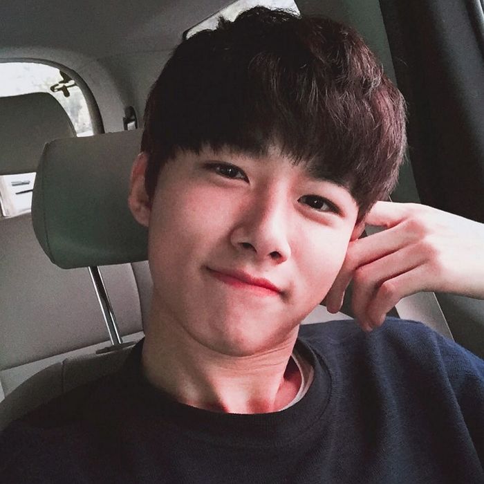 반달 눈웃음으로 ‘남친짤’ 무한 생성 중인 ‘키 184cm’ 훈남 연기자 서지훈의 일상 비주얼