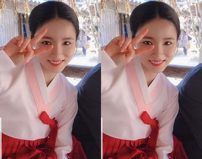 한복 입고 쪽 찐 머리했는데 굴욕 1도 없는 ‘유튜브 생태계 교란자’ 신세경 미모