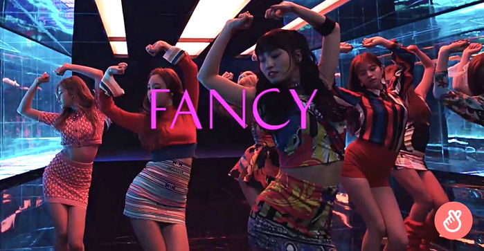 결국 트와이스까지 ‘복고’ 시키는 것 같은 JYP