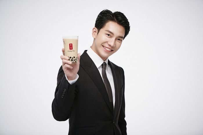 공차, 밀크티처럼 부드러운 매력 넘치는 ‘이승기’ 비하인드 컷 공개