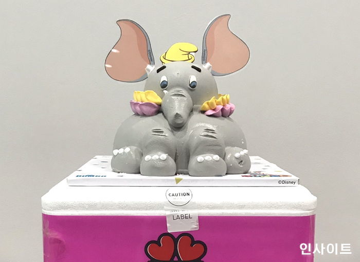 “짱 귀여워 먹기 아깝다!”···비주얼 폭발한 배라 신상 ‘아기코끼리 덤보’ 케이크
