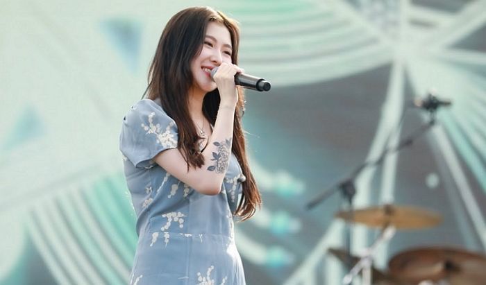 음원 공개해달라 난리난 백예린의 ‘에이틴2’ OST ‘스며들기 좋은 오늘’