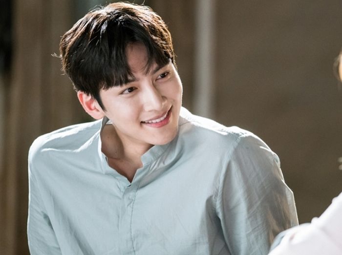 ‘키스 장인’ 지창욱, 제대 후 첫 작품으로 로맨스 ‘날 녹여줘’ 선택했다