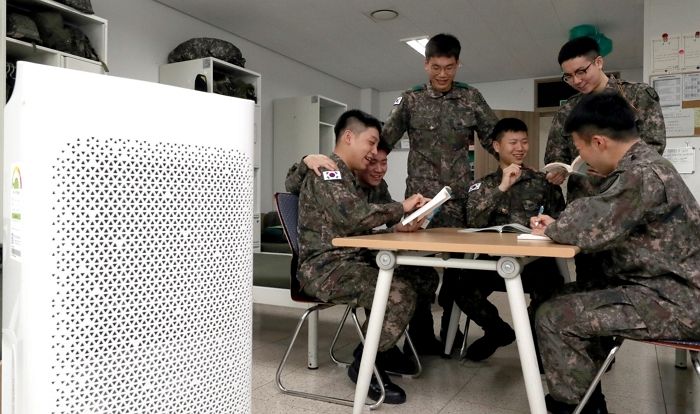 “쾌적한 병영생활+군 사기 진작”...국방부, 병영생활관 내 공기청정기 ‘6만 대’ 설치 완료