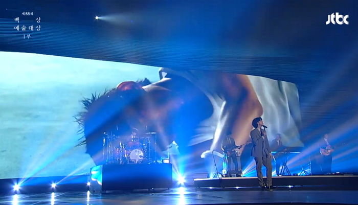 ‘백상’에서 배우들 눈시울 붉히게 한 잔나비의 역대급 감성 무대