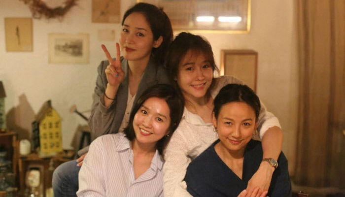 핑클, 14년 만에 완전체로 JTBC 예능 찍는다