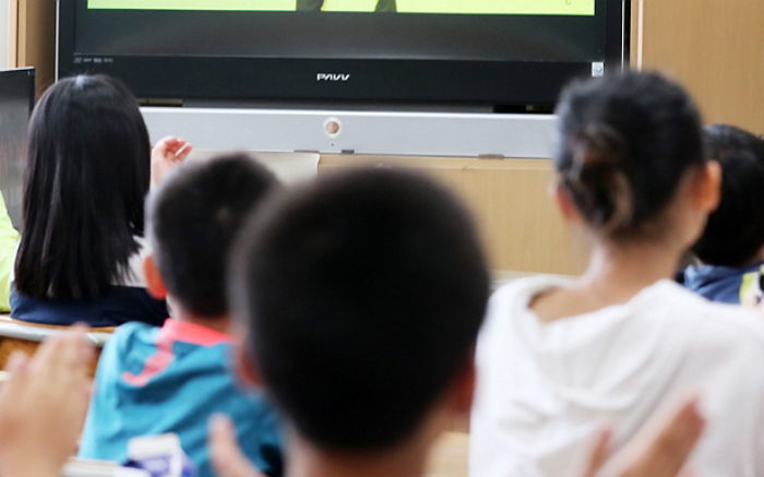 대한민국 초중생들이 말한 어른이 되면 ‘하고 싶은 것 5가지, ’하기 싫은 5가지‘