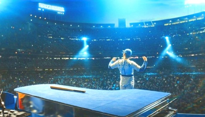 ‘킹스맨’ 태런 에저튼이 락스타로 나오는 웰메이드 음악 영화 ‘로켓맨’ 예고편