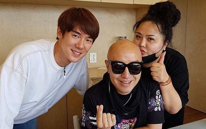 제주 애월에 ‘라면 가게’ 오픈한 사장 유연석