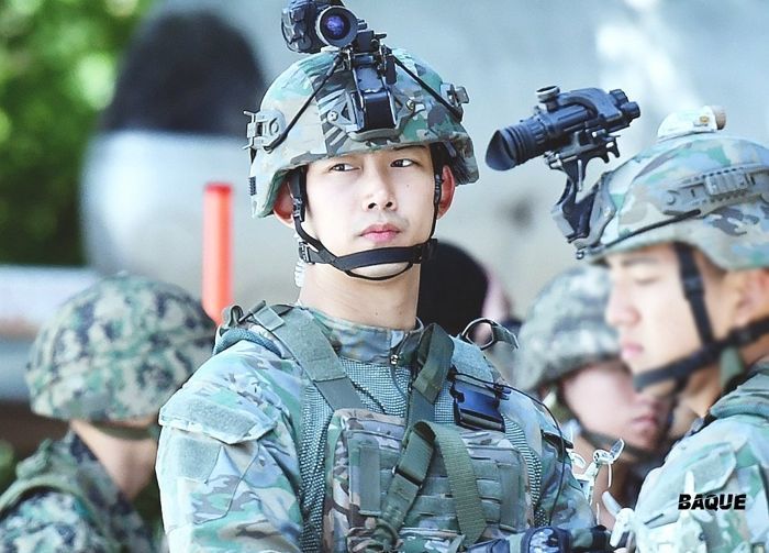 현 시각 전역까지 딱 ‘4일’ 남은 연예인