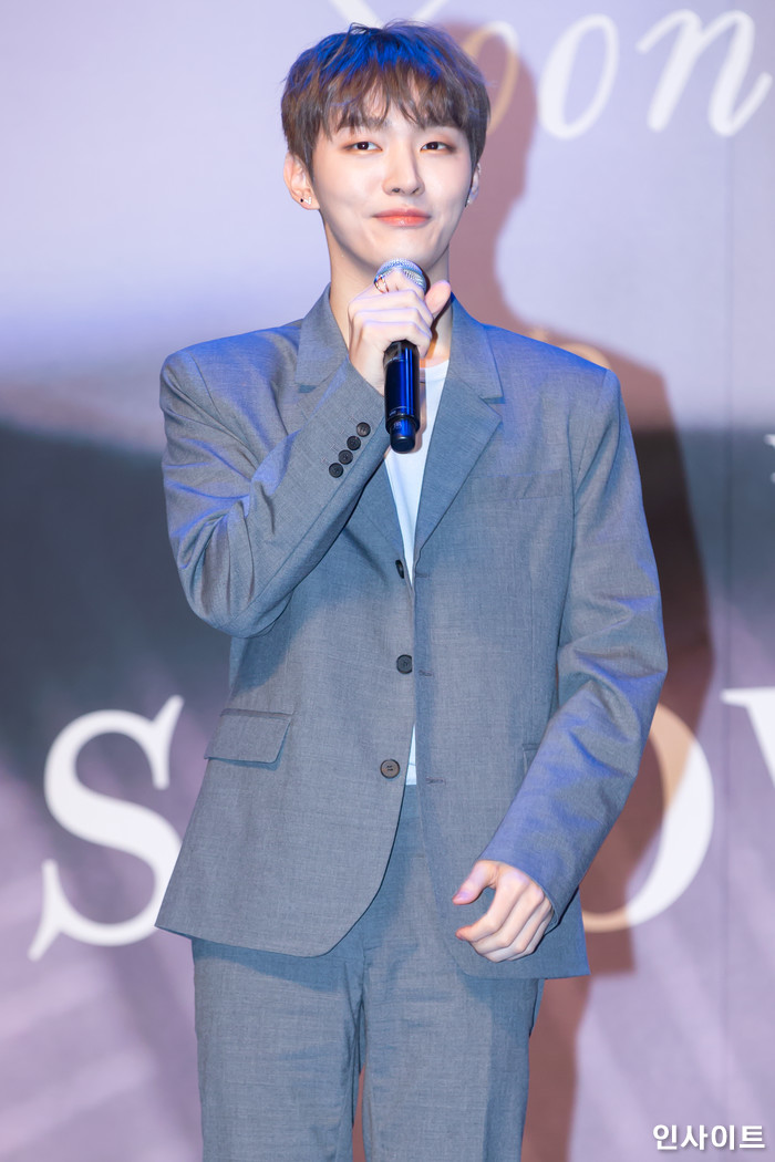 2월 20일 서울 용산구 블루스퀘어에서 열린 워너원 출신 가수 윤지성의 솔로 데뷔 앨범 'Aside' 발매 기념 쇼케이스 현장. / 사진=박찬하 기자 chanha@