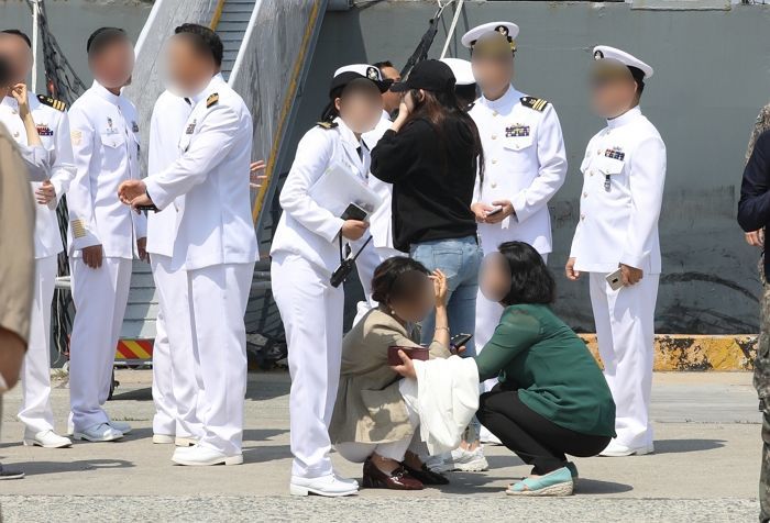 청해부대 정박용 밧줄 끊어져 사망한 병장은 전역을 ‘한 달’ 앞두고 있었다