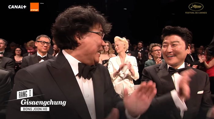 “배고픈데 언제까지 손뼉 쳐야 돼?”···칸 영화제에 ‘박제’돼버린 송강호와 봉준호의 ‘아재 스멜’ 대화