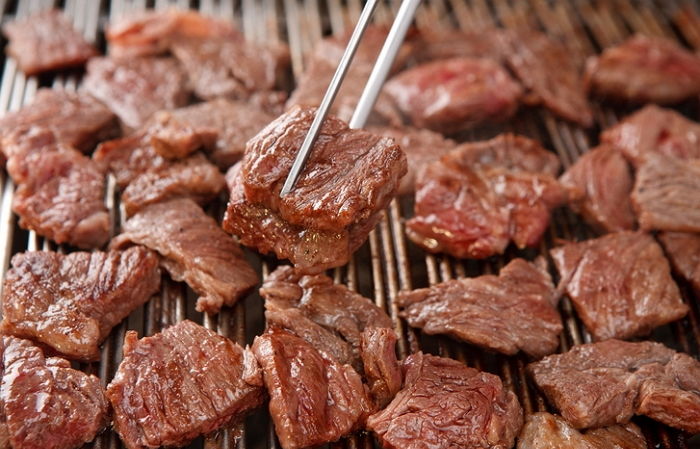 오늘(30일) 이마트 가면 육즙 터지는 1등급 한우 단돈 ‘3000원’에 산다