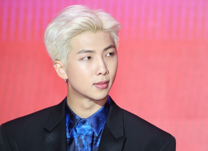 “실종자 무사히 돌아오길”···공연 바로 직전 ‘헝가리 참사’ 애도한 방탄 RM