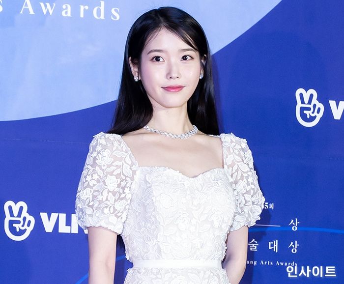 독거노인 어르신들 위해 ‘1천만원’ 또 기부한 ‘기부 요정’ 아이유