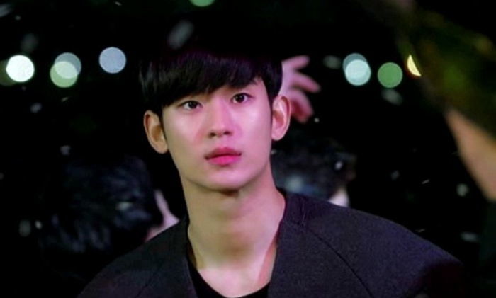 ‘대체 복무’ 판정받았지만 자진해서 ‘재검’받고 현역 입대한 김수현 전역 한 달 남았다