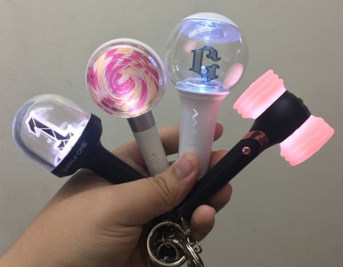 “‘주머니에 쏙”···아이돌 덕후는 ’필수‘로 사야 한다는 ’세젤귀‘ 응원봉 키링