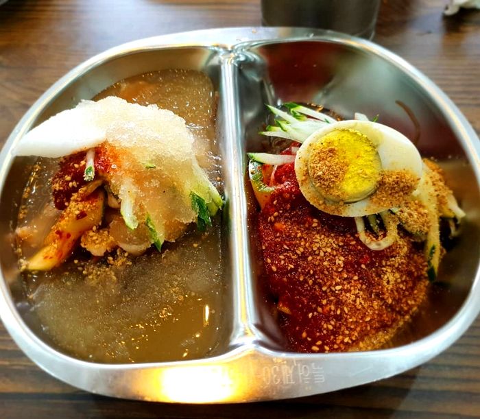 반반냉면 이미지
