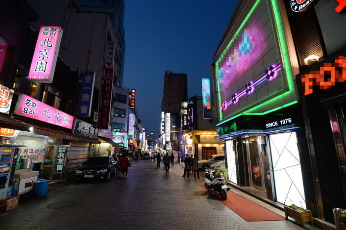 “성매매하는 남자는 바람 안피워” 여성들 분노하게 한 어느 아재의 ‘피의 쉴드’ 글