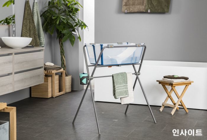 스토케, 육아 대디와 아이의 편안한 목욕을 도와주는 ‘플렉시바스 스탠드’ 출시