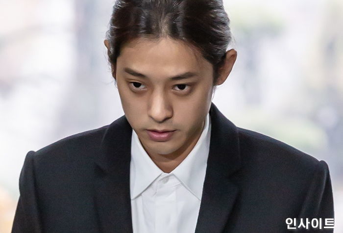 “경찰·변호사 짜고 폰 숨겼다”···정준영이 3년 전 ‘몰카 사건’ 무혐의 받은 이유