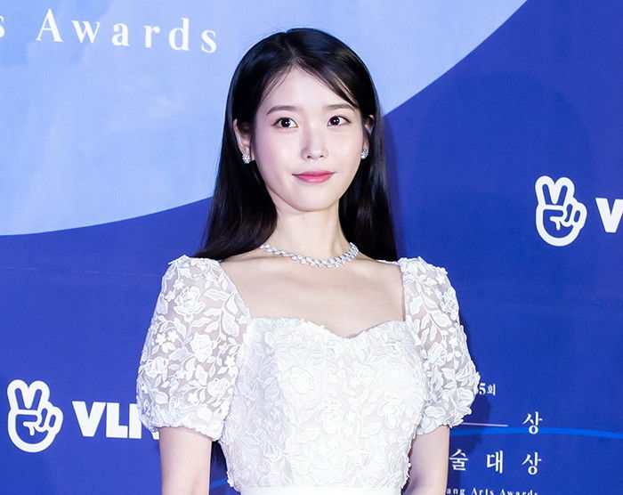 46억 빌딩과 함께 ‘30억’짜리 2층 주택도 구매한 ‘영앤리치’ 아이유