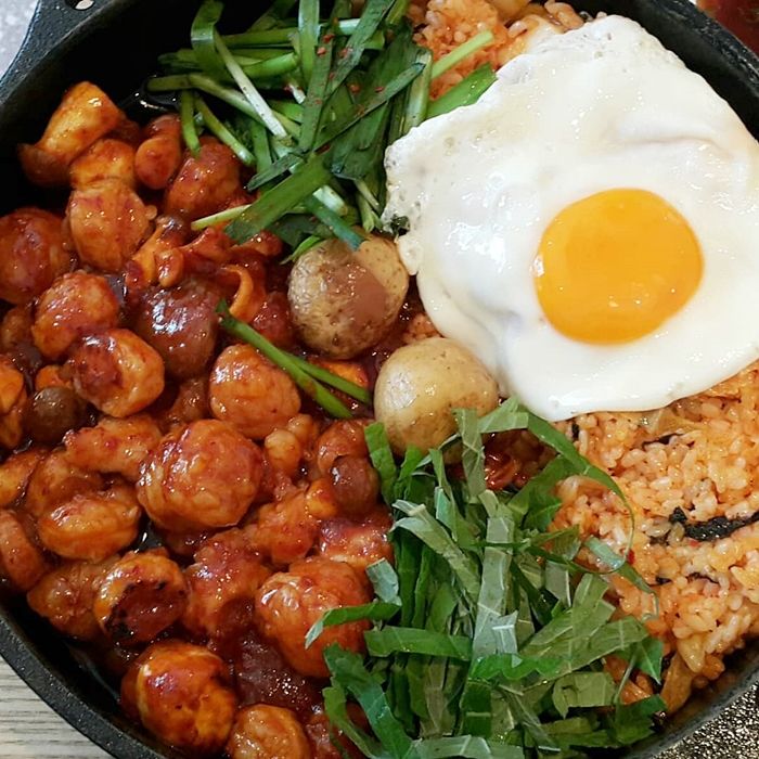오동통 대창에 ‘매콤+칼칼’ 양념 들어가 밥 비벼 먹으면 꿀맛인 ‘양념 대창’
