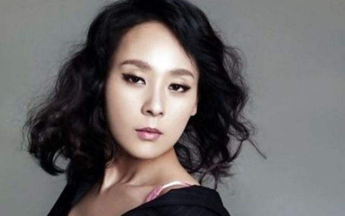 갑작스런 사망 소식에 취소 공지 띄운 故 전미선의 마지막 연극 ‘친정엄마와 2박 3일’