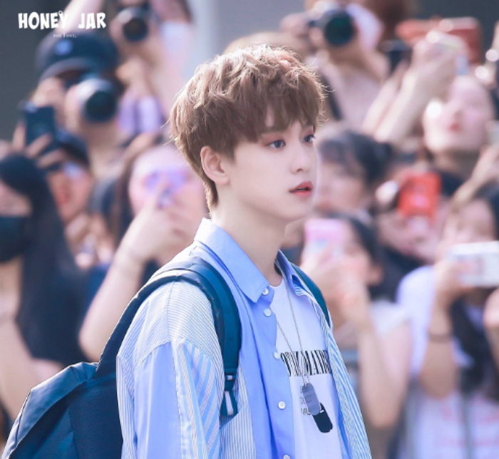 얼굴은 아기 같은데 ‘키 185cm’ 반전 피지컬로 소녀팬들 심쿵하게 만든 ‘프듀X’ 토니