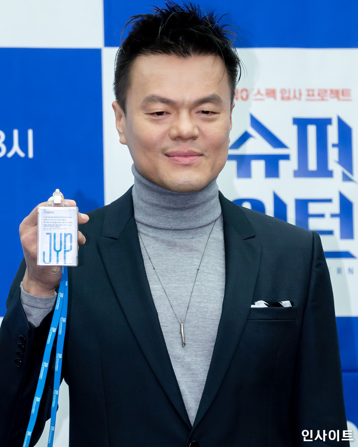 “JYP, ‘신예은·김동희’ 내보내고 ‘아이돌’에 집중한다”