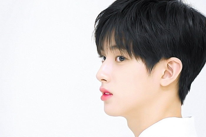 치명적으로 섹시한 옆태로 국프 마음 홀려버린 ‘프듀X’ 김민규