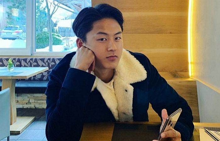 열애설 난 승무원 사진마다 ‘좋아요’ 누르고 다니는 ‘사랑꾼’ 이승우