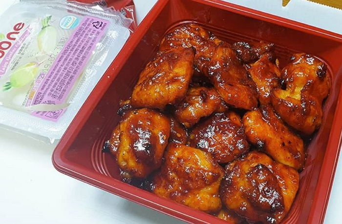 얼얼한 맛이 혀 때려 마라 덕후들 환호하게 만든 굽네 ‘마라 볼케이노’