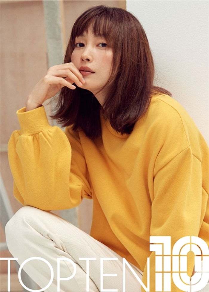 일본 ‘유니클로’ 모델이었던 이나영, 한국 ‘탑텐’ 모델로 갈아탔다