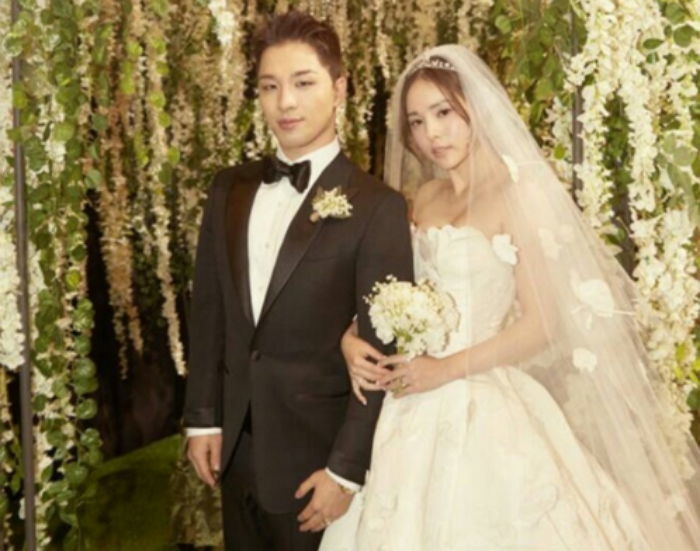 “대한민국 곰신은 다 예쁘다” 군화 신은 남친 기다리는 ‘곰신’ 여배우 3인