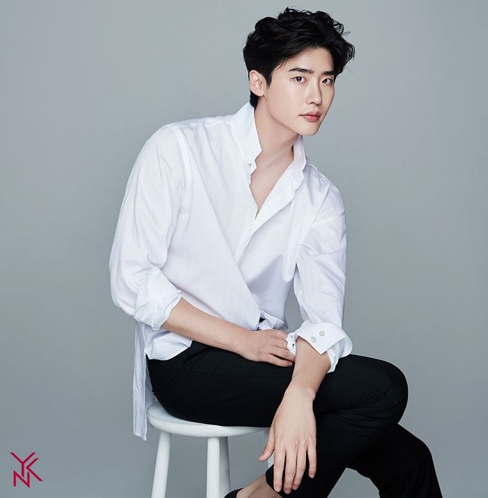 최근 이종석 집 ‘5분 거리’ 아파트로 이사 간 권나라